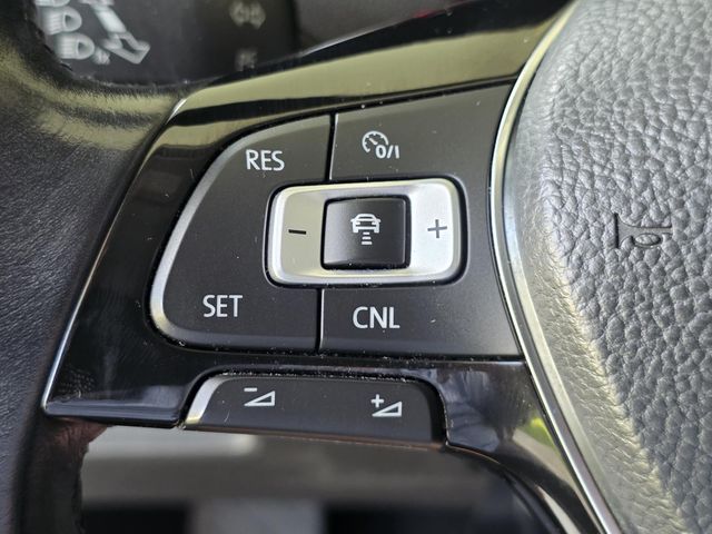 Used 2018 Volkswagen Tiguan SUV