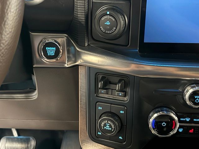 Used 2025 White Ford King Ranch image 12