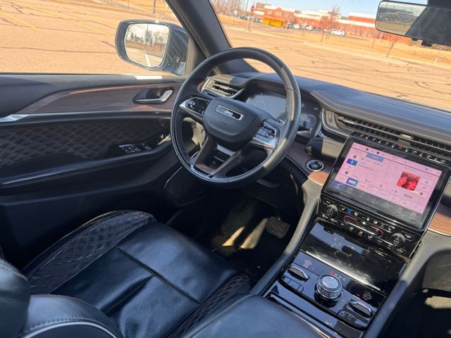 2023 Jeep Grand Cherokee L Summit 4x4