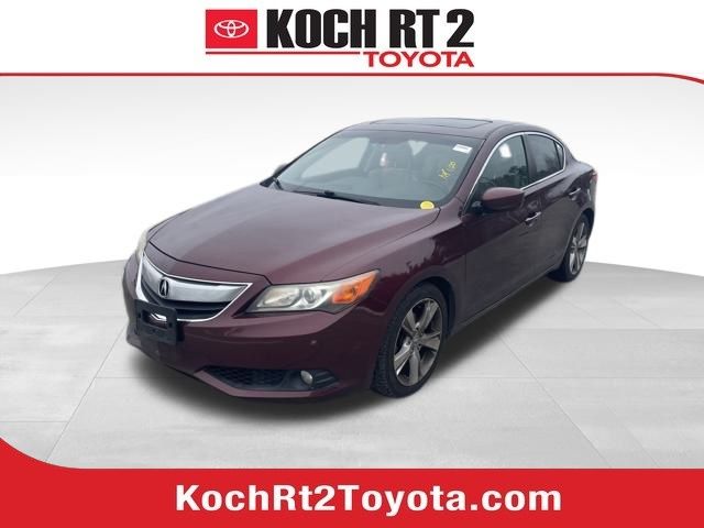 2013 Acura ILX 2.0L FWD with Technology Package