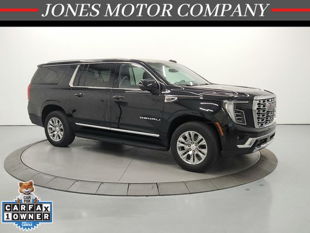 Onyx Black 2025 GMC Yukon XL SUV / Crossover Four-Wheel Drive 