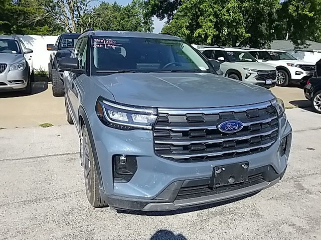 Used 2025 Ford Explorer SUV