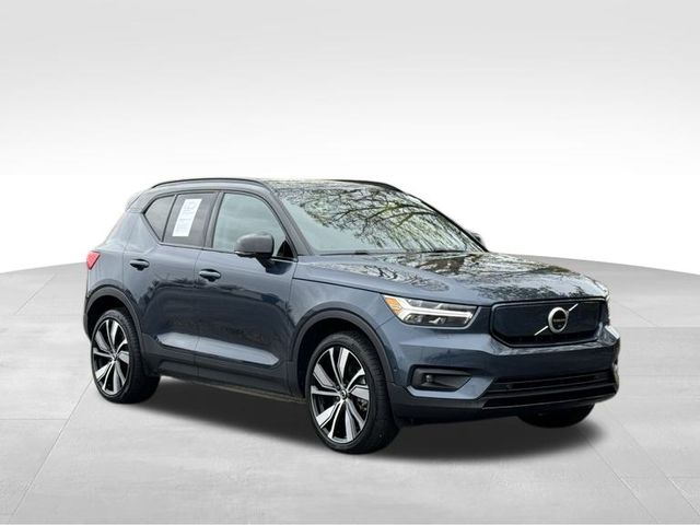 2022 Volvo XC40 Recharge Pure Electric P8 Plus 7