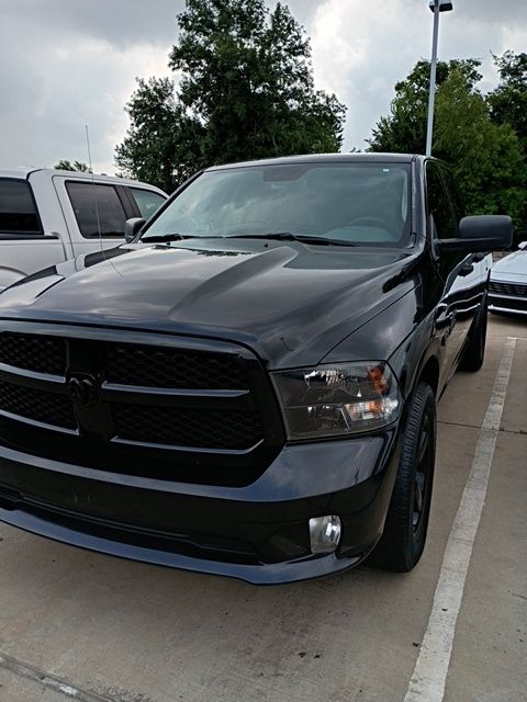 Brilliant Black Crystal Pearlcoat 2016 RAM 1500 Pickup Truck 4X2 8-Speed Automatic