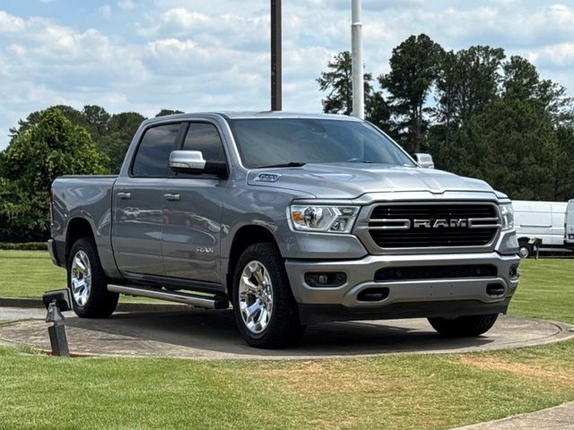 2019 RAM 1500 Big Horn/Lone Star 4x4 Crew Cab 5'7's photo