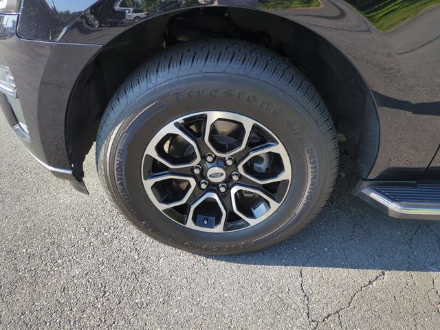 Used 2022 Black Ford XLT image 10
