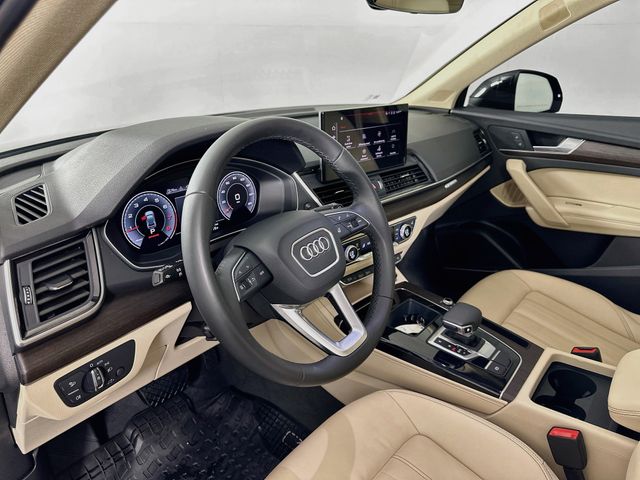 Thumbnail: 2023 Audi Q5 - 9