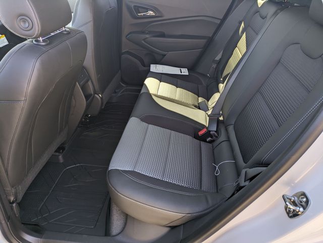 2025 Chevrolet Trax LT photo