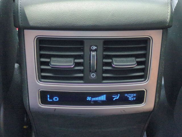 Used 2015 Hyundai Equus Signature 4D Sedan