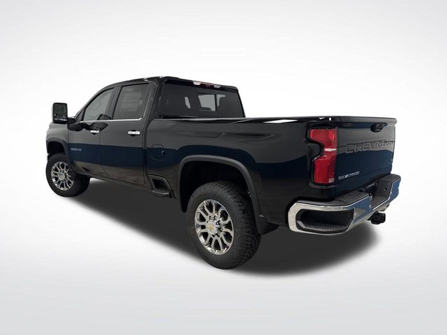 2026 Chevrolet Silverado 2500HD LTZ photo 3