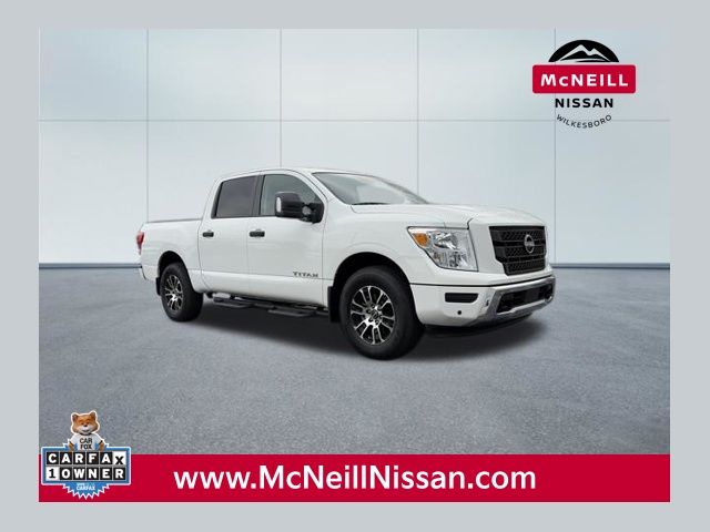 2024 Nissan Titan SV Crew Cab 4WD