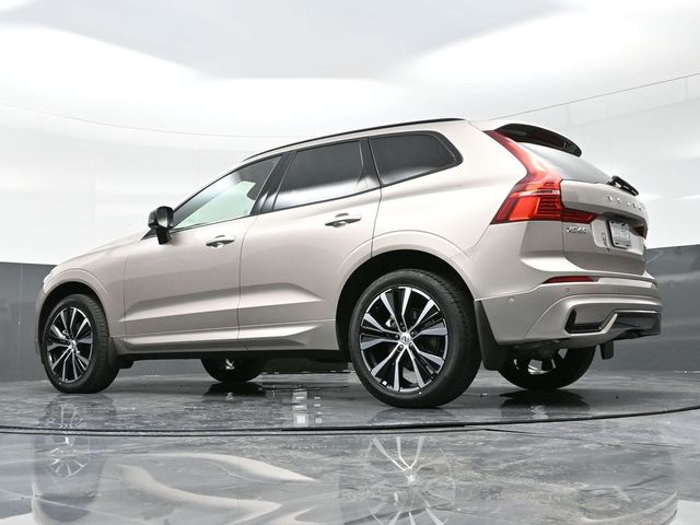 2025 Volvo XC60  photo