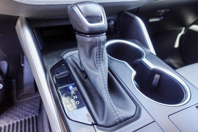 used 2023 Toyota Highlander car, priced at $34,099