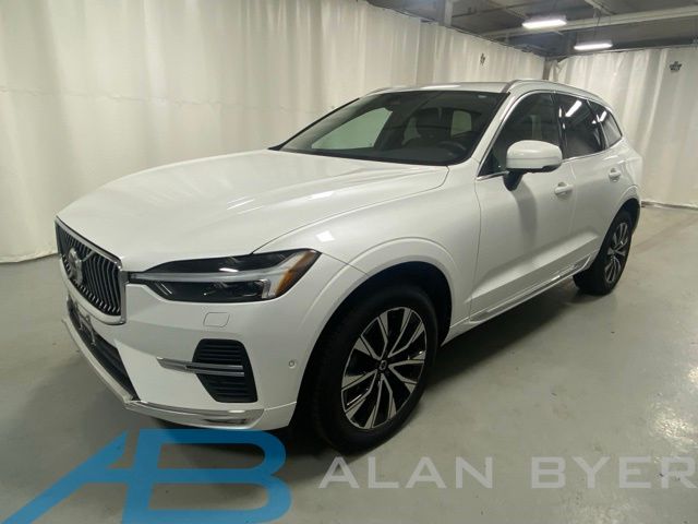 2023 Volvo XC60 B5 Plus Bright Theme AWD
