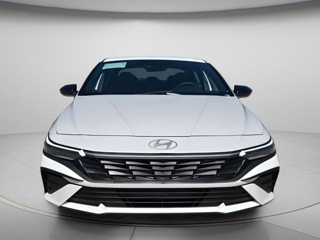 2026 Hyundai Elantra - $23,772