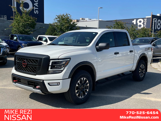 2024 Nissan Titan PRO-4X 5