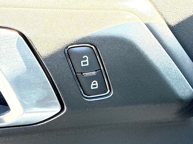 New 2025 White Ford Outer Banks image 22