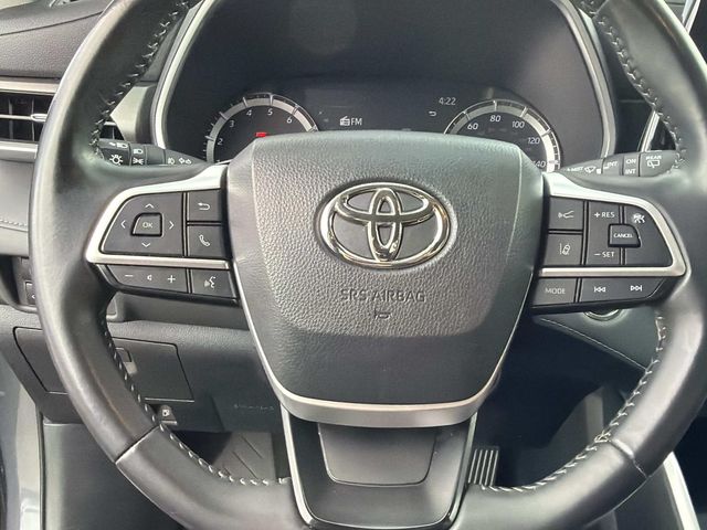 Used 2023 Toyota Highlander SUV