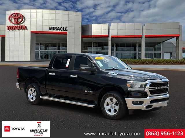 2023 RAM 1500 Big Horn/Lone Star 4x4 Crew Cab 5'7's photo