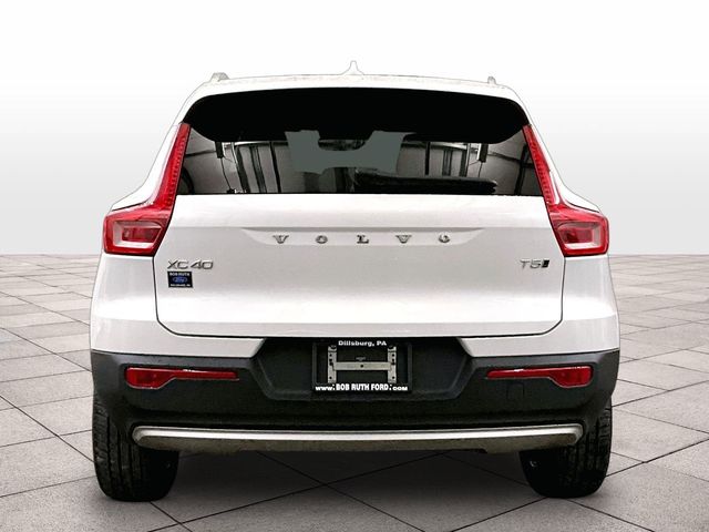 2021 Volvo XC40 T5 Inscription White at Sutliff Volkswagen