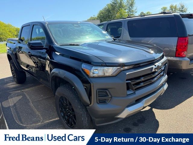 Black 2024 Chevrolet Colorado Pickup Truck Four-Wheel Drive 8-Speed Automatic