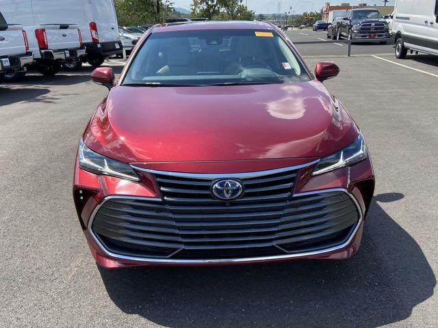 2020 Toyota Avalon Hybrid Limited 9