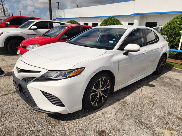 2019 Toyota Camry SE White at Cook Ford