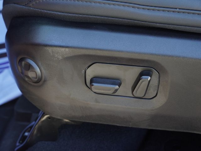 Used 2025 Jeep Wrangler SUV