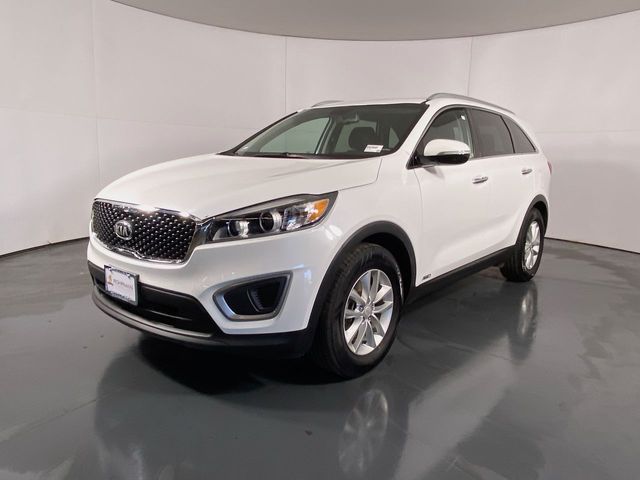 2016 Kia Sorento LX 23