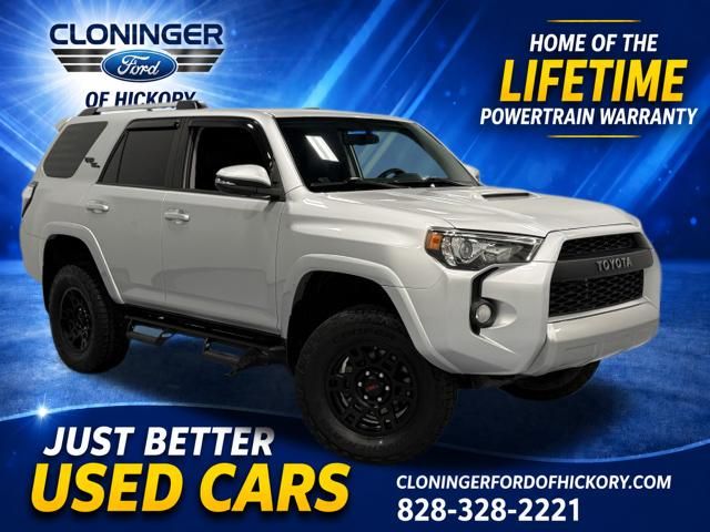 Classic Silver Metallic 2018 Toyota 4Runner SUV / Crossover Four-Wheel Drive 5-Speed Automatic Overdrive