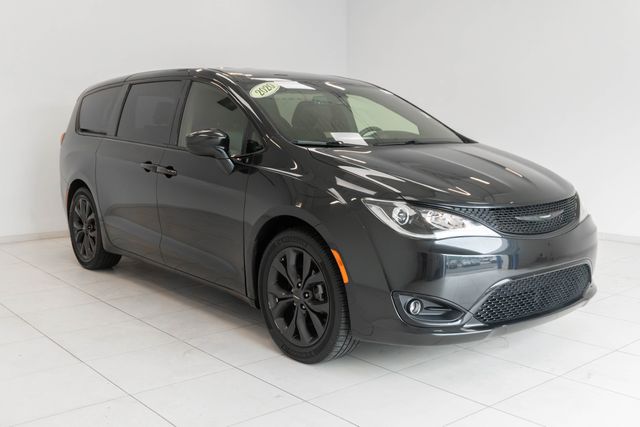 Used 2020 Chrysler Pacifica Van