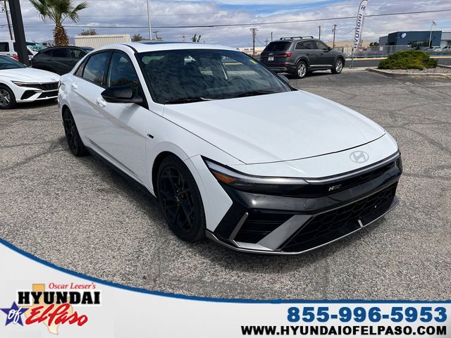 Atlas White 2025 Hyundai Elantra Sedan Front-Wheel Drive 7-Speed Dual Clutch