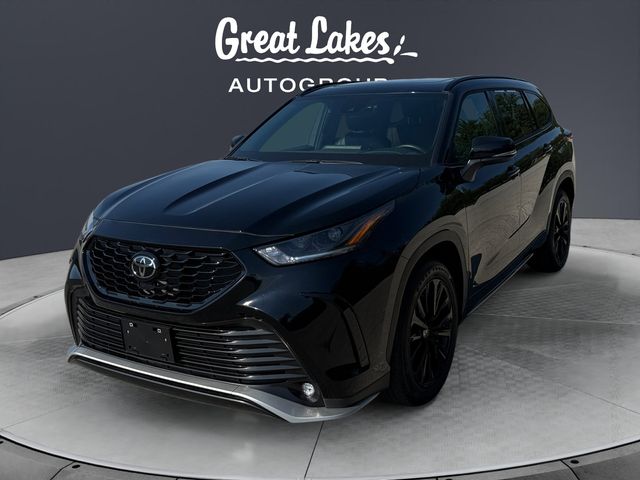 Midnight Black Metallic 2025 Toyota Highlander XSE AWD SUV / Crossover All-Wheel Drive 8-Speed Automatic