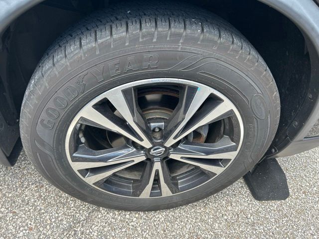 2019 Nissan Rogue SV Black at Bob Ruth Ford