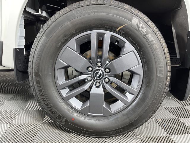 2025 Glacier White Nissan Frontier SV RWD Truck