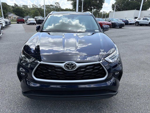 New 2026 Toyota Highlander SUV