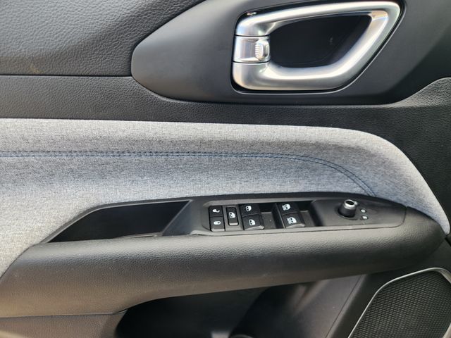 2025 Jeep Compass Latitude Black at Bayshore Chrysler Jeep Dodge Ram