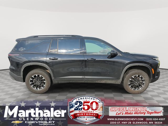 Mosaic Black Metallic 2025 Chevrolet Traverse SUV / Crossover Four-Wheel Drive 8-Speed Automatic