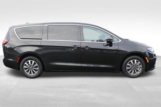 2022 Chrysler Pacifica Hybrid Touring L 19