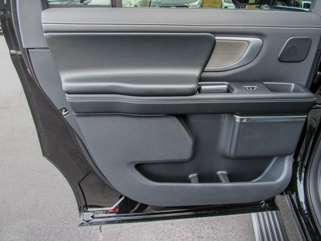 2025 Ford Expedition Max Platinum:168136