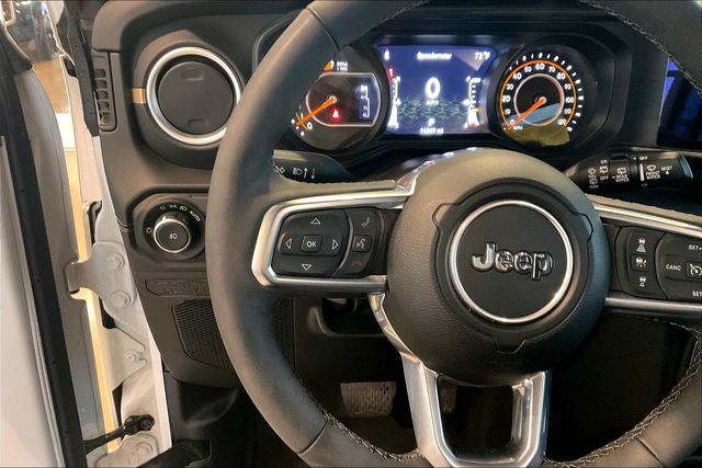 Used 2025 Jeep Wrangler SUV