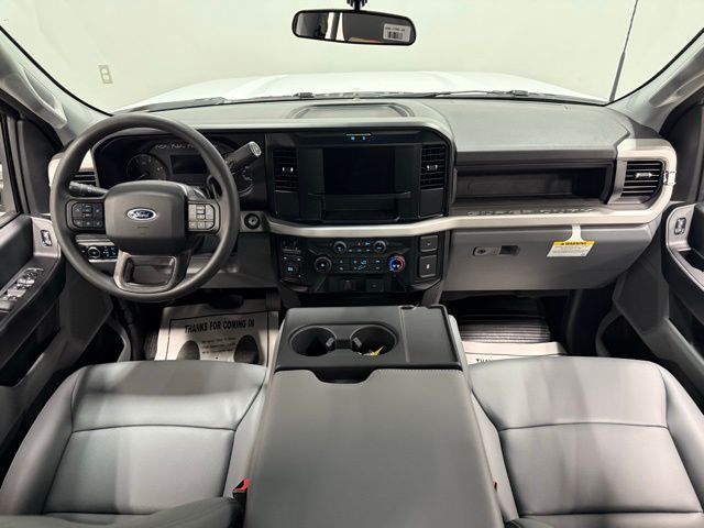 2025 Ford F-350SD XL photo