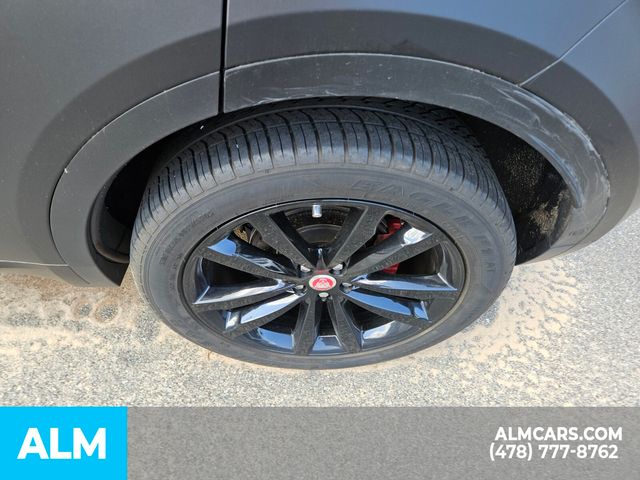 2020 Jaguar E-PACE R-Dynamic SE photo 4