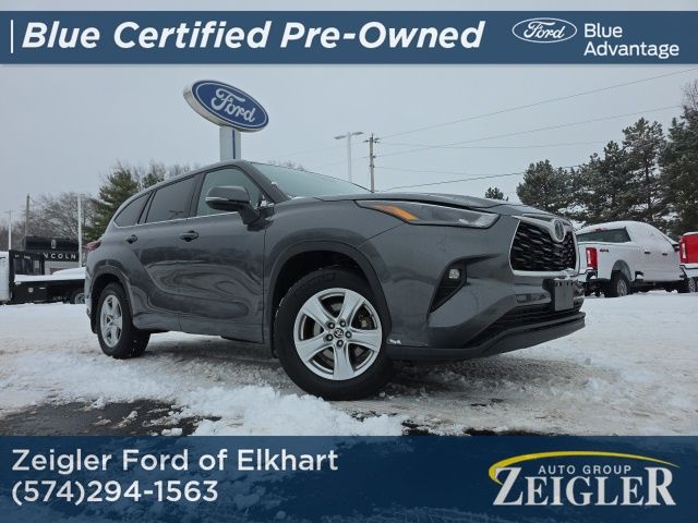 2024 Toyota Highlander LE AWD