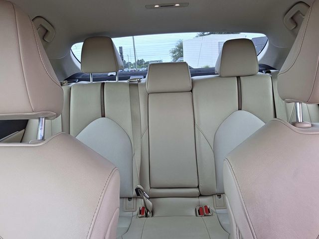 2020 Toyota Camry XLE photo