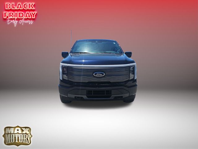 2023 Ford F-150 Lightning Lariat 2