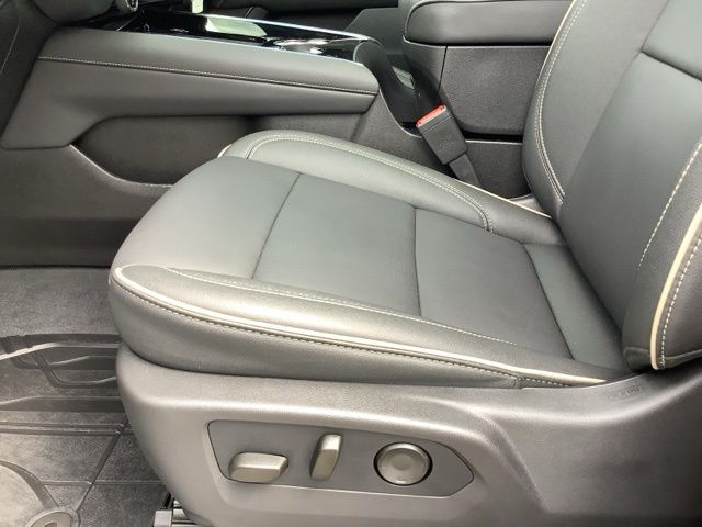Used 2026 Polar White Chevrolet Premier image 17
