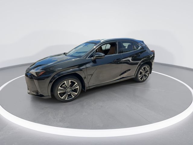 2025 Lexus UX - $37,998