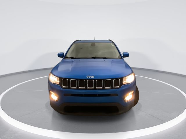Used 2019 Blue Jeep Latitude image 9