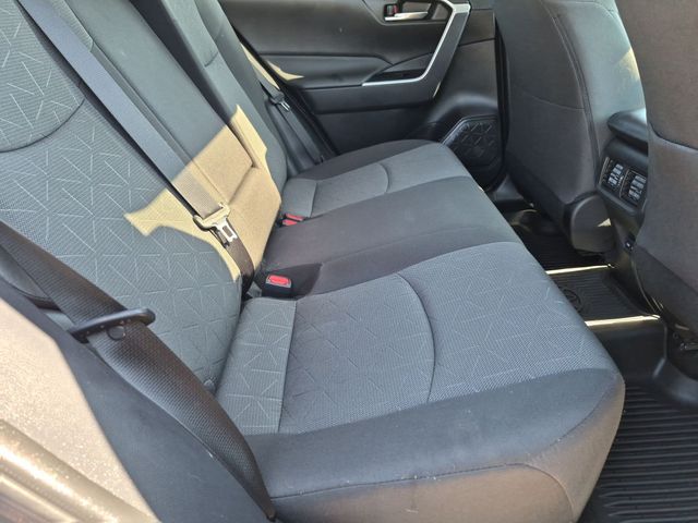 2022 Toyota RAV4 - Image 30